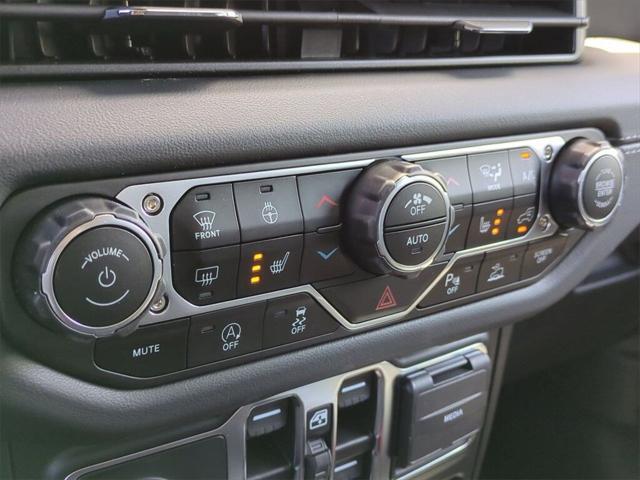 2024 Jeep Wrangler 4-DOOR SAHARA Racine WI