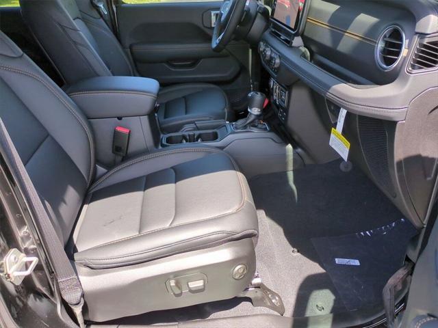 2024 Jeep Wrangler 4-DOOR SAHARA Racine WI
