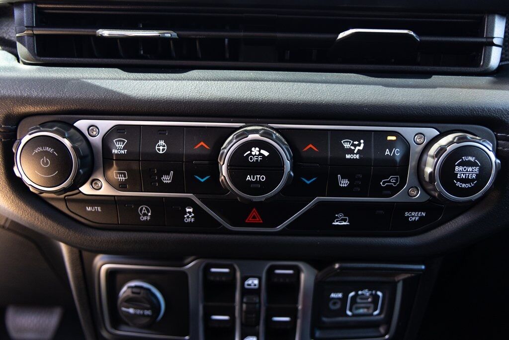 2024 Jeep Wrangler Rubicon Racine WI