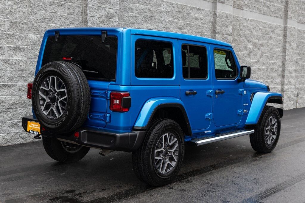 2024 Jeep Wrangler Sahara Kenosha WI