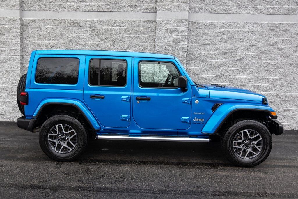 2024 Jeep Wrangler Sahara Kenosha WI