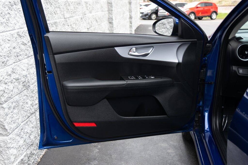 2024 Kia Forte LXS Kenosha WI