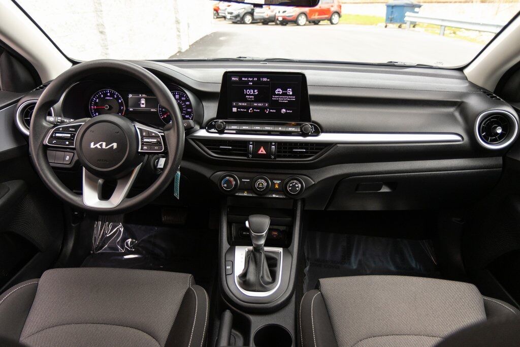 2024 Kia Forte LXS Kenosha WI