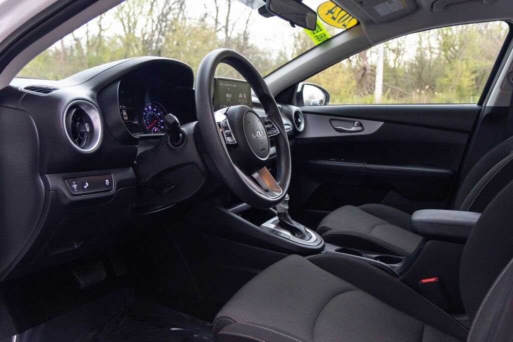 2024 Kia Forte LXS Kenosha WI
