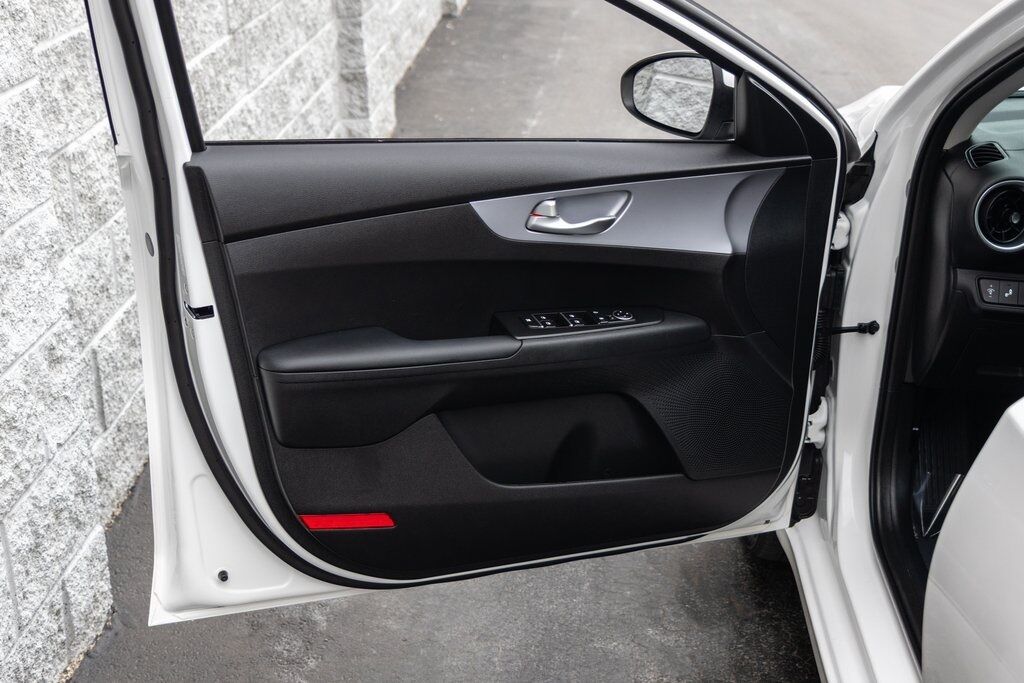 2024 Kia Forte LXS Kenosha WI
