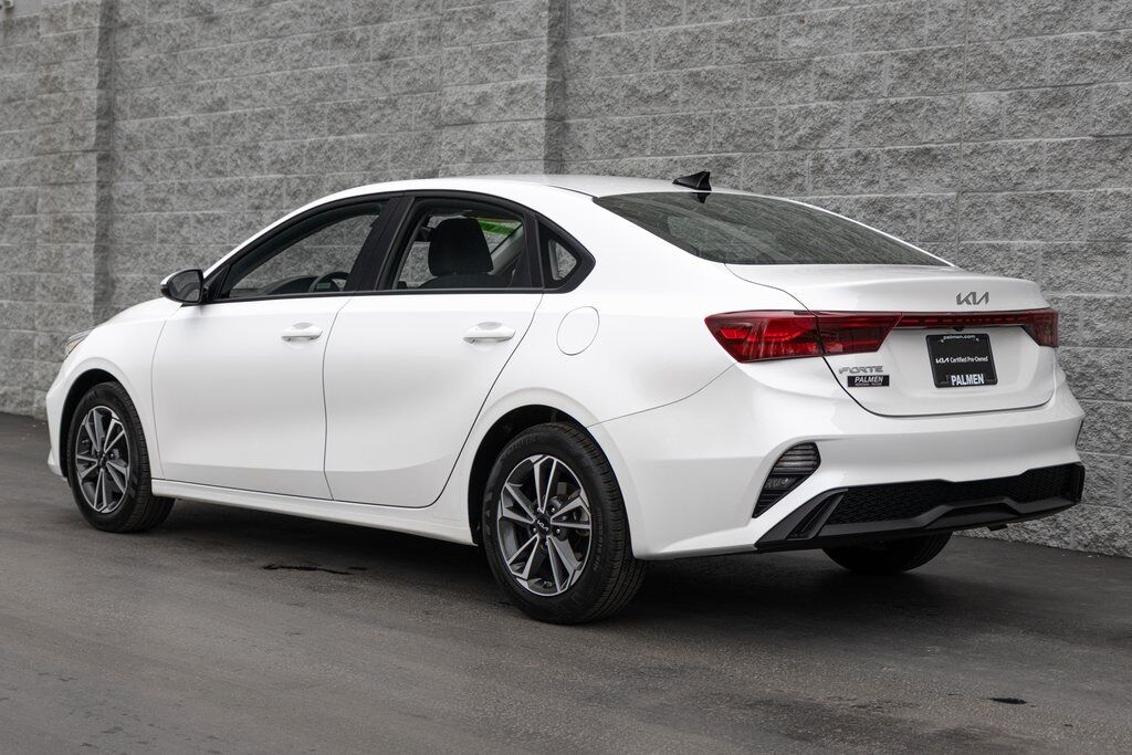 2024 Kia Forte LXS Kenosha WI