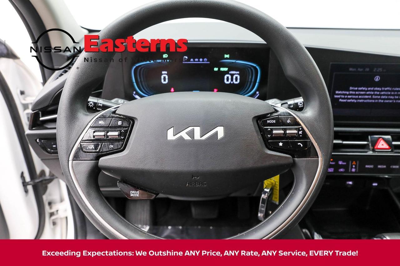 2024 Kia Niro LX White Marsh MD