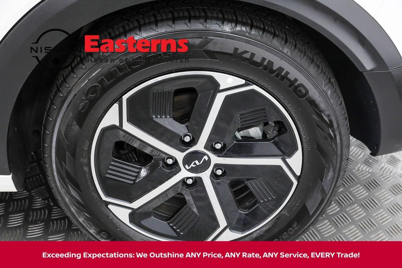 2024 Kia Niro LX White Marsh MD