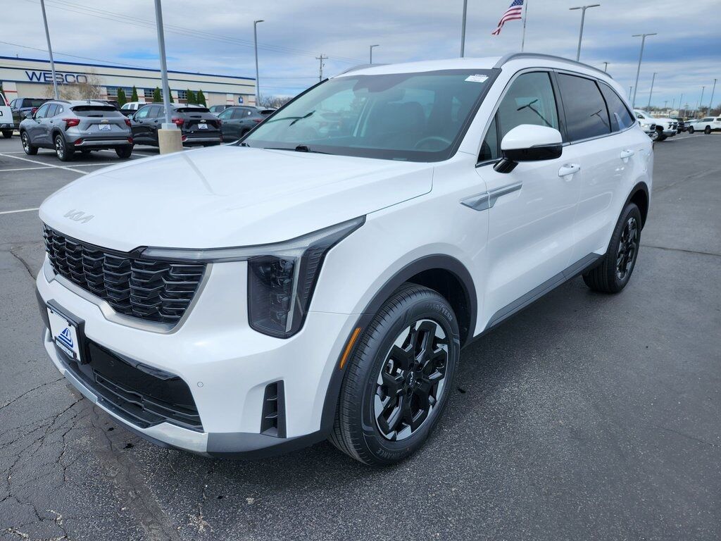 2024 Kia Sorento S Green Bay WI