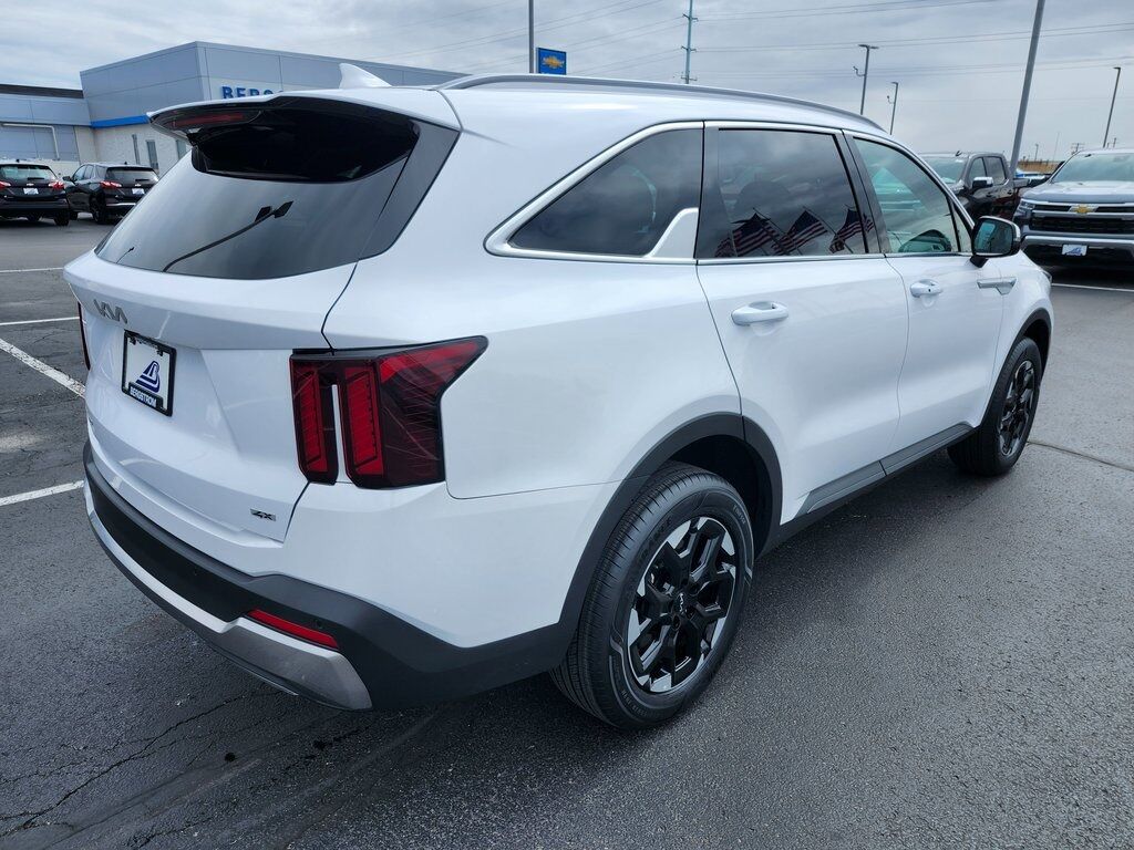 2024 Kia Sorento S Green Bay WI