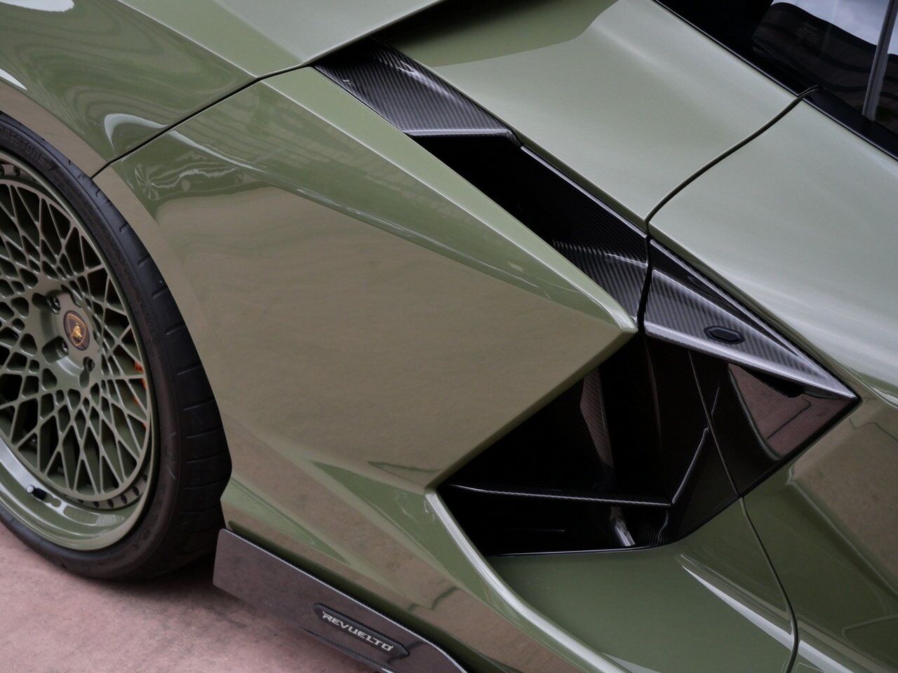 2024 Lamborghini Revuelto Base Base Lawrence KS