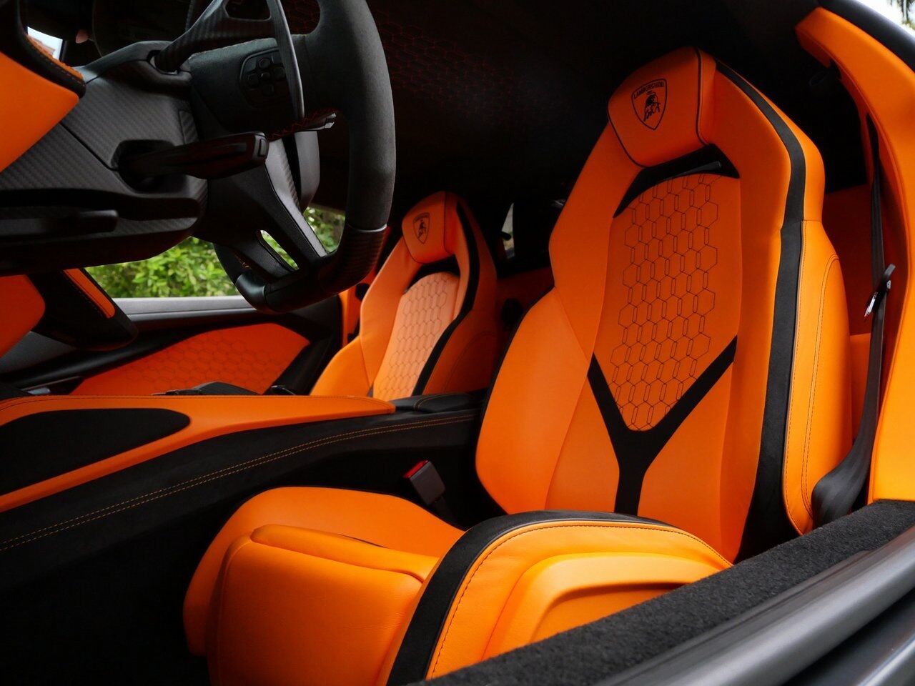 2024 Lamborghini Revuelto Base Base Lawrence KS