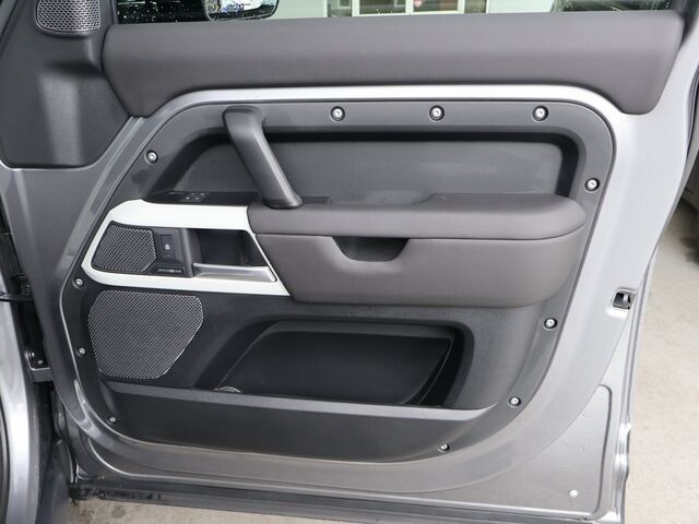 2024 Land Rover Defender 110 S Merriam KS