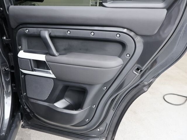 2024 Land Rover Defender 110 S Merriam KS