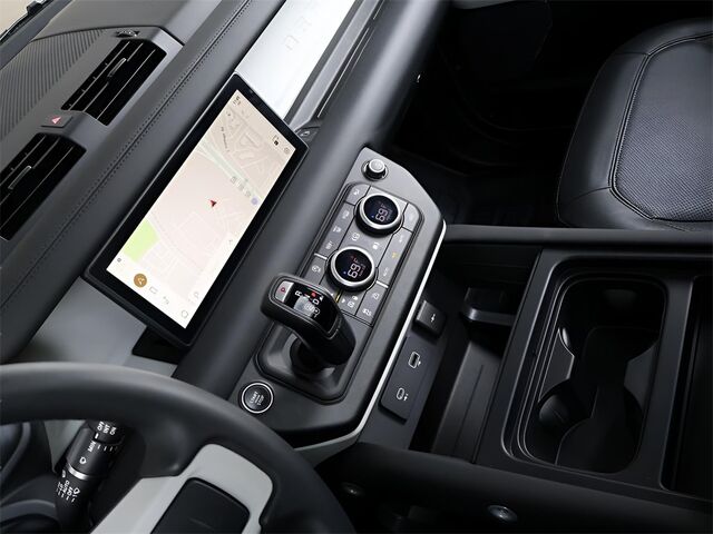 2024 Land Rover Defender 110 S Merriam KS