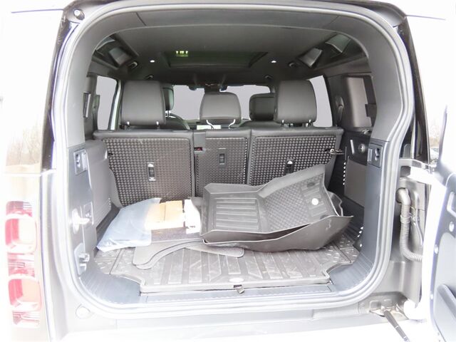 2024 Land Rover Defender 110 SE Merriam KS