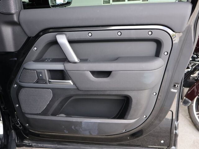 2024 Land Rover Defender 110 X-Dynamic SE Merriam KS