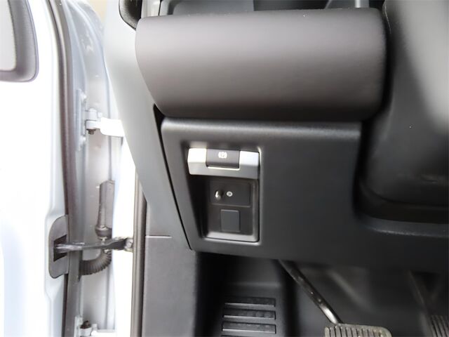 2024 Land Rover Defender 110 X-Dynamic SE Merriam KS