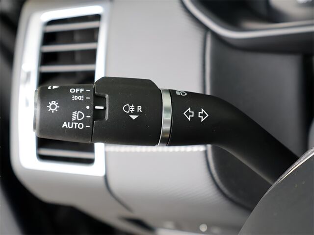 2024 Land Rover Discovery Dynamic SE Merriam KS