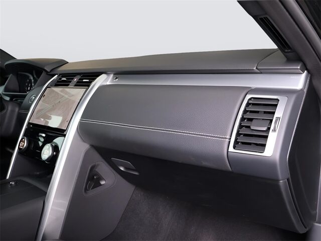 2024 Land Rover Discovery Dynamic SE Merriam KS