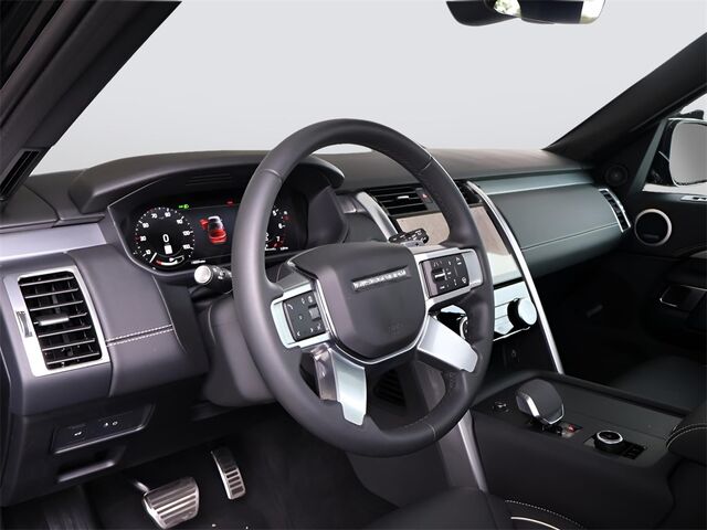 2024 Land Rover Discovery Dynamic SE Merriam KS