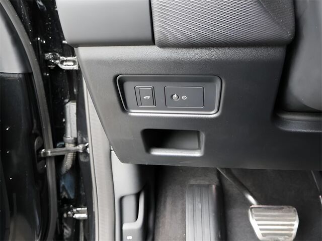 2024 Land Rover Discovery Dynamic SE Merriam KS
