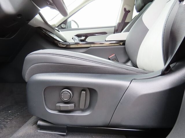 2024 Land Rover Range Rover Evoque Dynamic Merriam KS