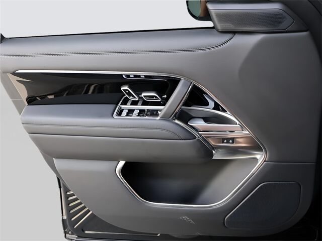 2024 Land Rover Range Rover SE Merriam KS