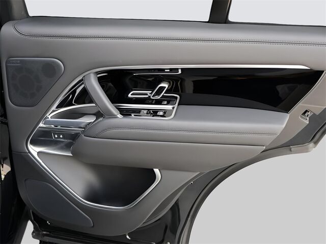 2024 Land Rover Range Rover SE Merriam KS