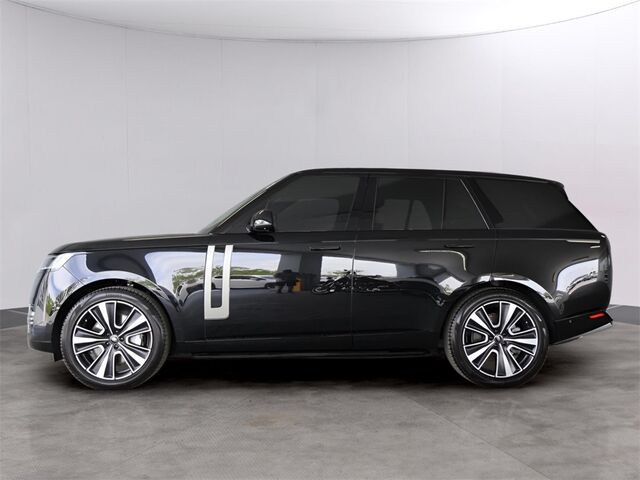 2024 Land Rover Range Rover SE Merriam KS