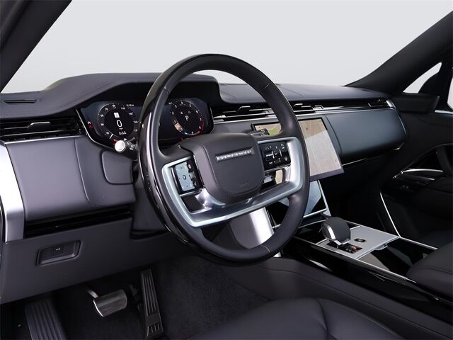 2024 Land Rover Range Rover SE Merriam KS