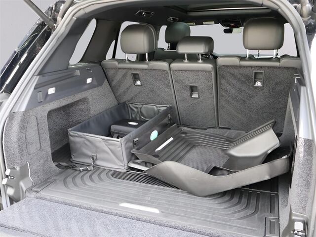 2024 Land Rover Range Rover SE Merriam KS