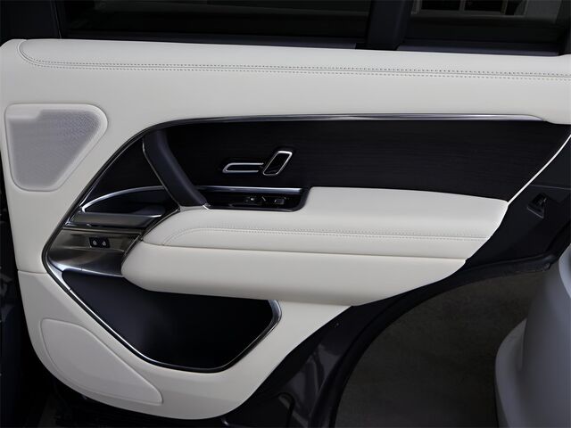 2024 Land Rover Range Rover SE Merriam KS