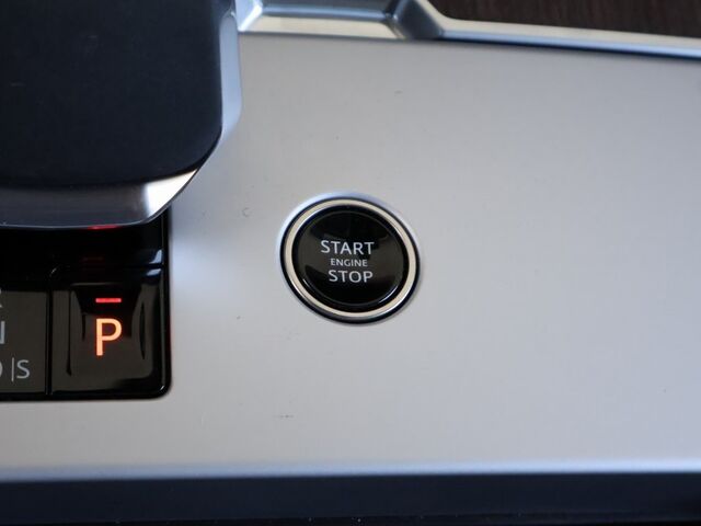 2024 Land Rover Range Rover SE Merriam KS