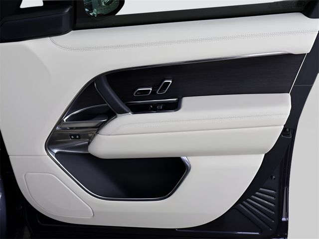 2024 Land Rover Range Rover SE Merriam KS