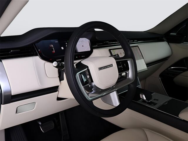 2024 Land Rover Range Rover SE Merriam KS
