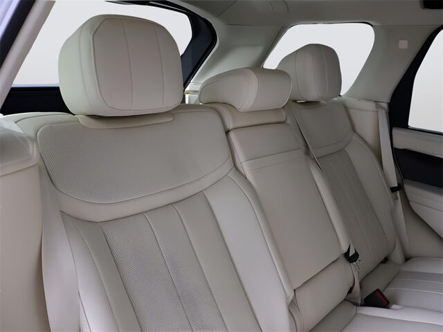 2024 Land Rover Range Rover SE Merriam KS