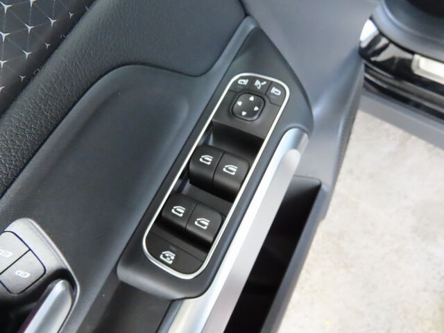 2024 Mercedes-Benz EQB 300 Merriam KS