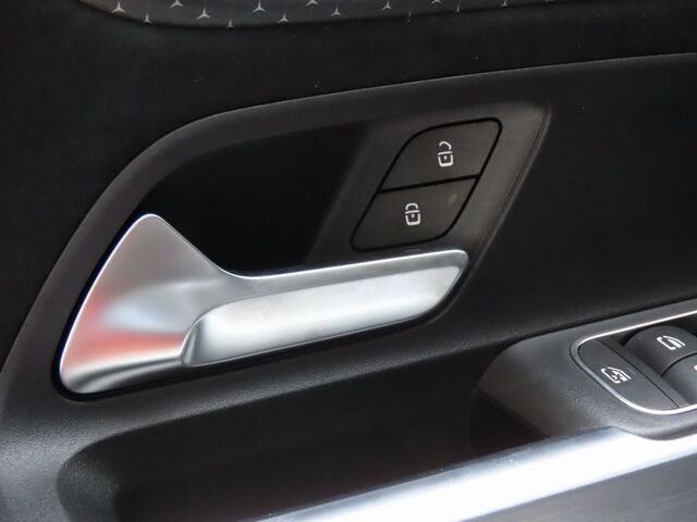 2024 Mercedes-Benz GLB GLB 250 Merriam KS