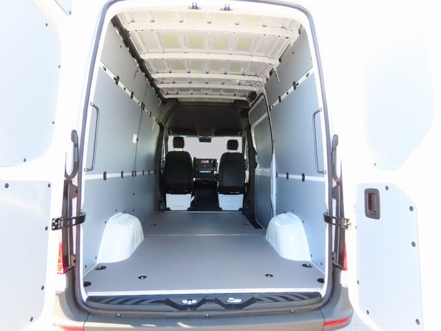 2024 Mercedes-Benz Sprinter 2500 Cargo 144 WB Merriam KS