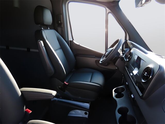 2024 Mercedes-Benz Sprinter 2500 Cargo 144 WB Merriam KS