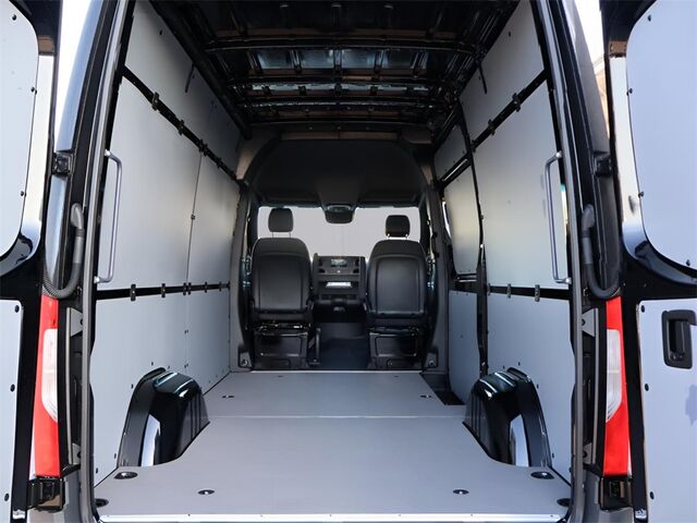 2024 Mercedes-Benz Sprinter 2500 Cargo 144 WB Merriam KS