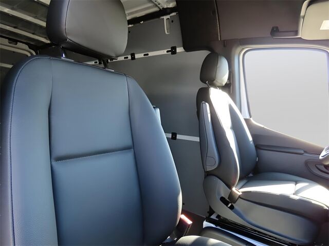 2024 Mercedes-Benz Sprinter 2500 Cargo 144 WB Merriam KS