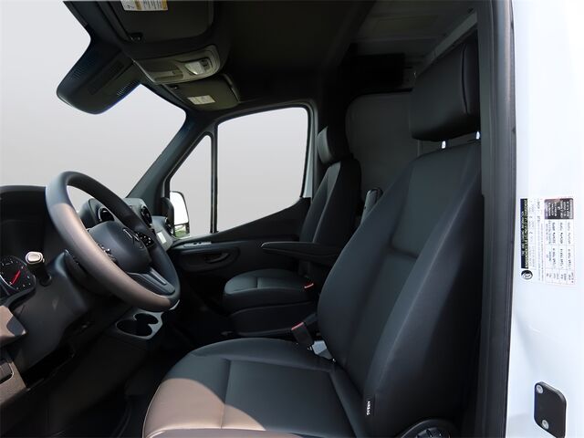 2024 Mercedes-Benz Sprinter 2500 Cargo 144 WB Merriam KS