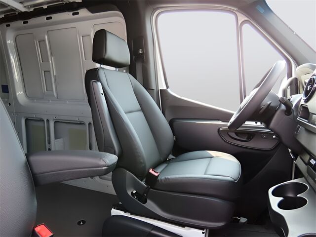 2024 Mercedes-Benz Sprinter 2500 Cargo 144 WB Merriam KS