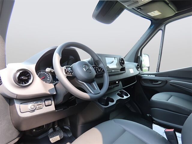 2024 Mercedes-Benz Sprinter 2500 Cargo 144 WB Merriam KS