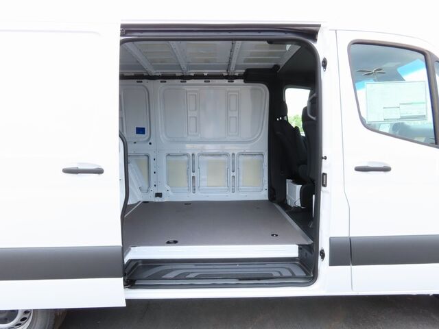 2024 Mercedes-Benz Sprinter 2500 Cargo 144 WB Merriam KS