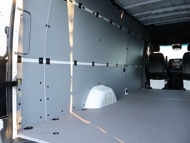 2024 Mercedes-Benz Sprinter 2500 Cargo 170 WB Merriam KS