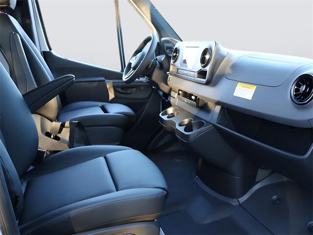2024 Mercedes-Benz Sprinter 2500 Cargo 170 WB Merriam KS