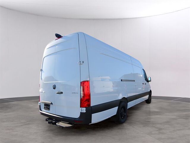 2024 Mercedes-Benz Sprinter 2500 Cargo 170 WB Merriam KS